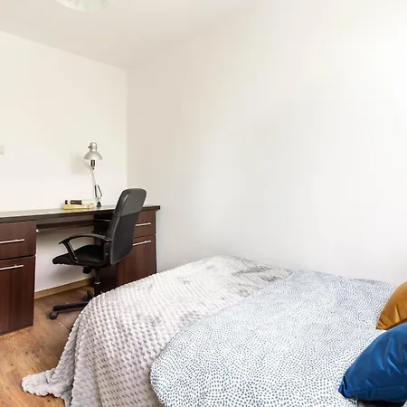 Citystay Mlodych Technikow Διαμέρισμα
